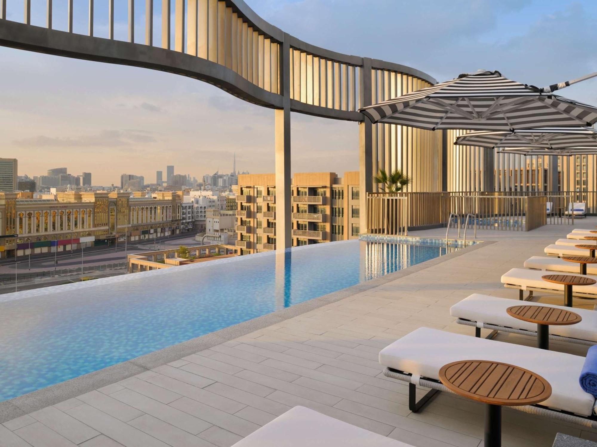 Mercure Dubai Deira Bagian luar foto